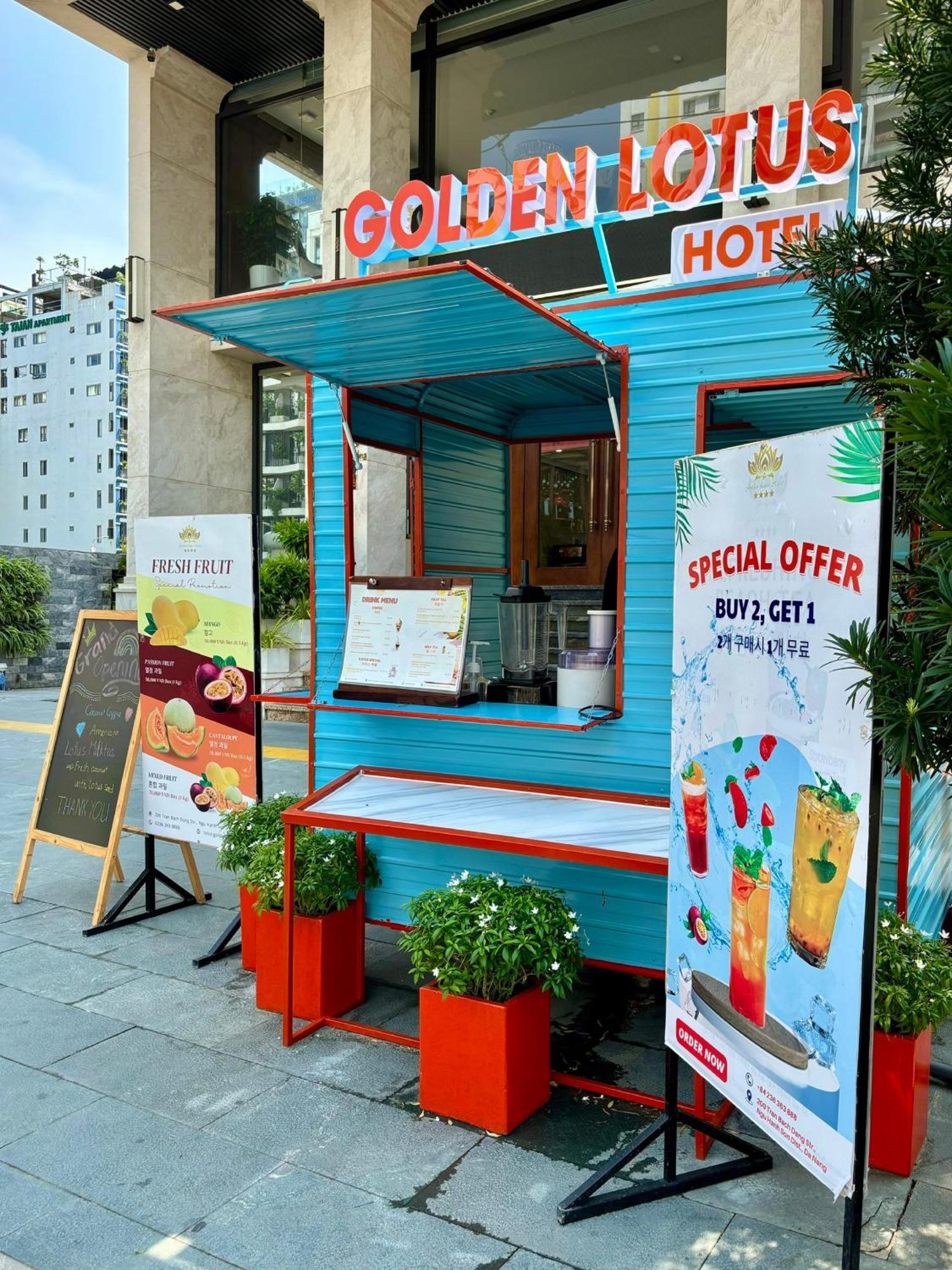 Golden Lotus Hotel Da Nang - Rooftop Bar Sea View מראה חיצוני תמונה