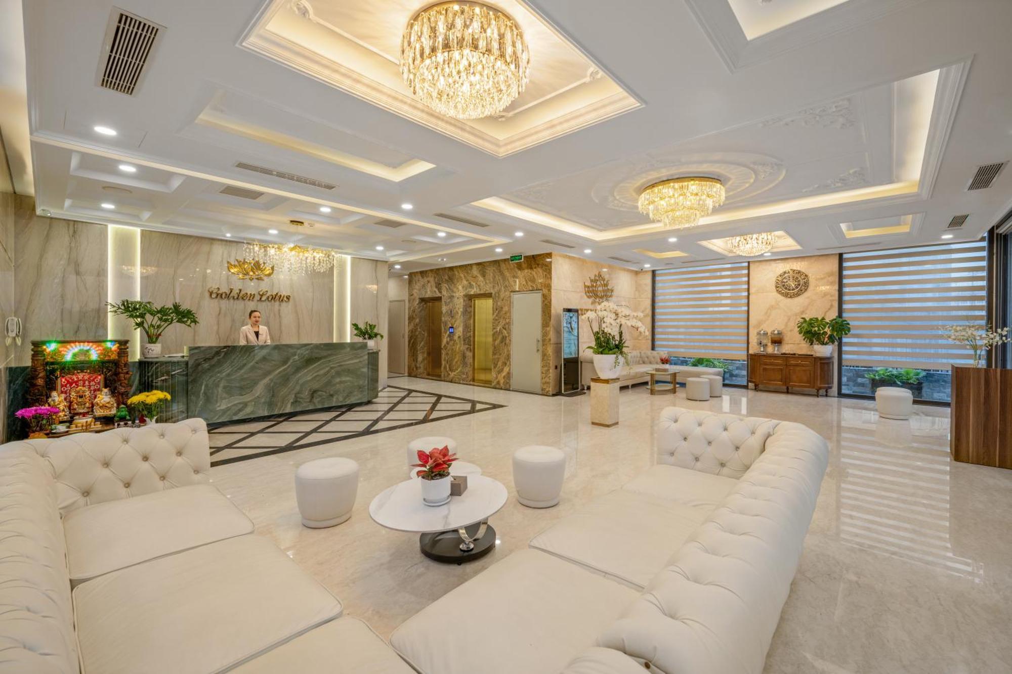 Golden Lotus Hotel Da Nang - Rooftop Bar Sea View מראה חיצוני תמונה